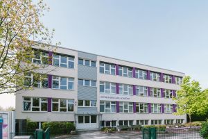 Außenansicht Schulgebäude
